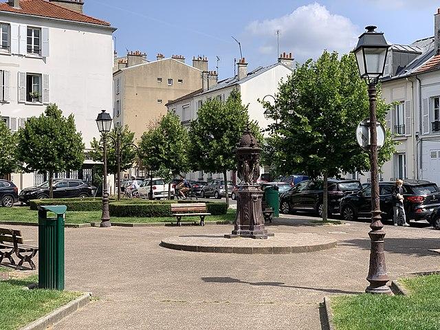 Charenton-le-Pont - Immobilier - CENTURY 21 LTC - Place_Henri_IV_Charenton_Pont